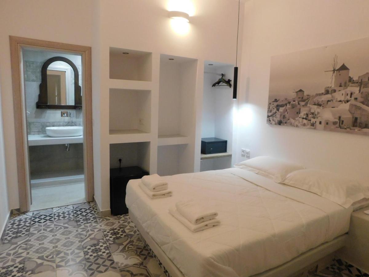 Fira Veronica Rooms Imerovígli Buitenkant foto